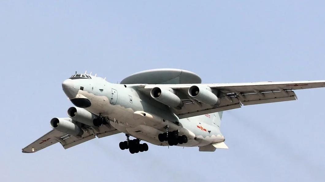 空警預(yù)警機(jī)2000，技術(shù)前沿的空中衛(wèi)士，技術(shù)前沿的空中衛(wèi)士——空警預(yù)警機(jī)2000