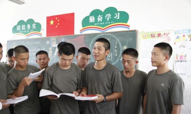 深度解析，為什么不建議報(bào)考國防科技大學(xué)，深度解析，報(bào)考國防科技大學(xué)的潛在考慮與權(quán)衡