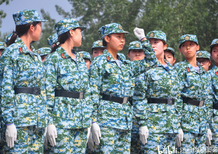 軍訓(xùn)服，時(shí)尚與功能的完美結(jié)合，軍訓(xùn)服，時(shí)尚與功能交融的完美典范
