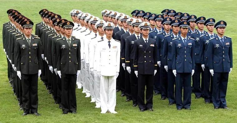 解放軍最新夾克作業(yè)服，設(shè)計(jì)特點(diǎn)與優(yōu)勢分析，解放軍最新夾克作業(yè)服設(shè)計(jì)特點(diǎn)與優(yōu)勢解析