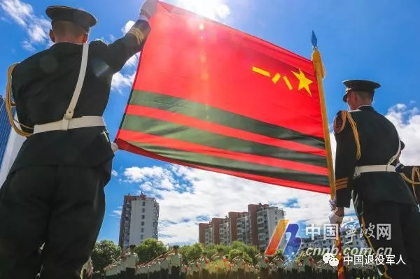 武警軍旗圖片高清，榮耀與力量的象征，武警軍旗高清圖片，榮耀與力量的永恒象征