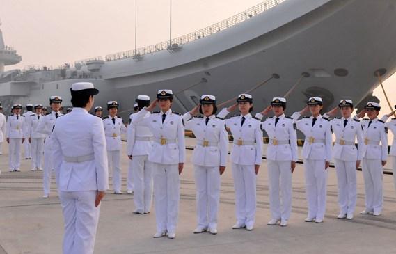 遼寧艦上的女兵角色與職責解析，遼寧艦上的女兵角色與職責探討