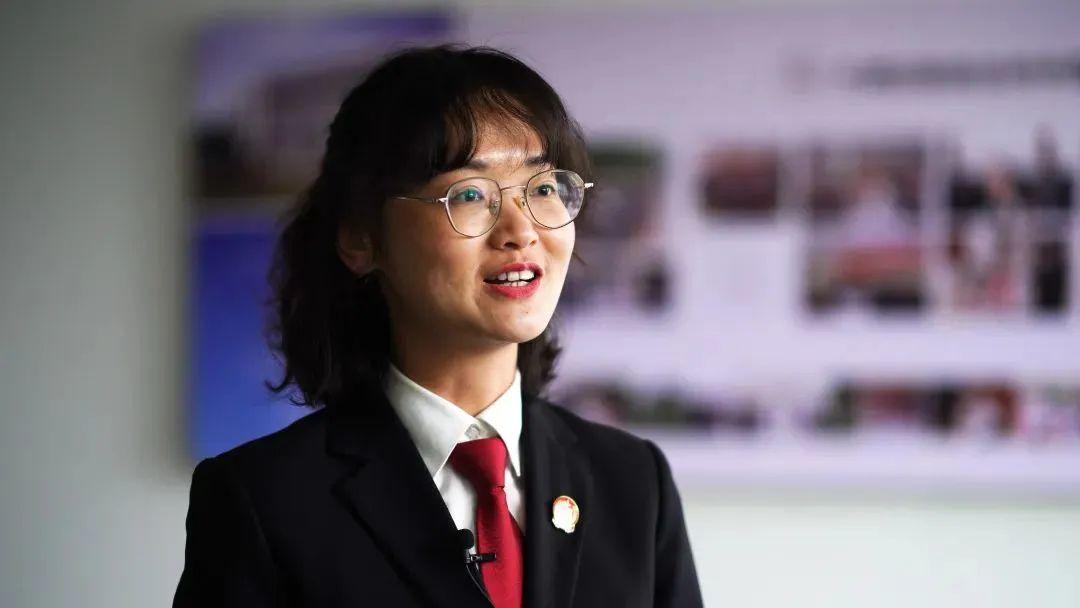 牙齒矯正，老年的后悔與年輕時(shí)的明智選擇，牙齒矯正，老年后悔與年輕時(shí)明智選擇的重要性