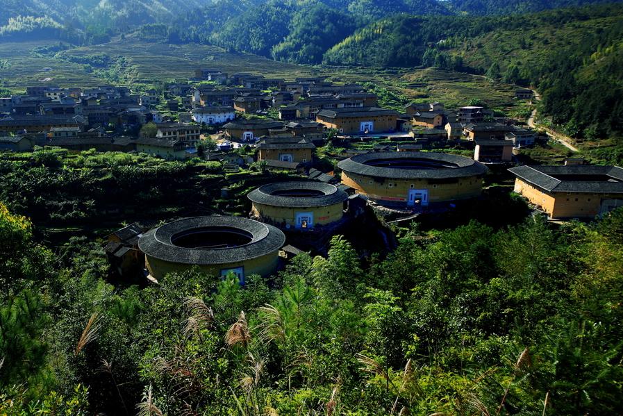 南靖土樓與永定土樓，哪個更值得一游？，南靖土樓與永定土樓，哪個更值得一游？對比解析指南
