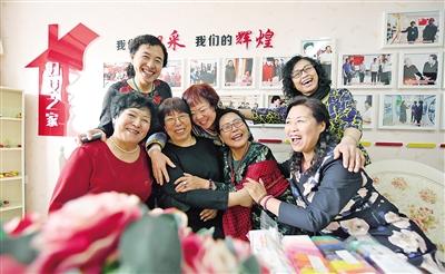 管家婆官網(wǎng)，一站式財(cái)務(wù)管理解決方案的領(lǐng)先平臺(tái)，管家婆官網(wǎng)，領(lǐng)先的一站式財(cái)務(wù)管理解決方案平臺(tái)