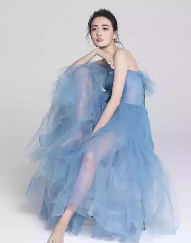 探究90后女明星的世界，璀璨星辰的她們都有哪些獨特魅力？，璀璨星辰下的90后女明星，獨特魅力大揭秘！