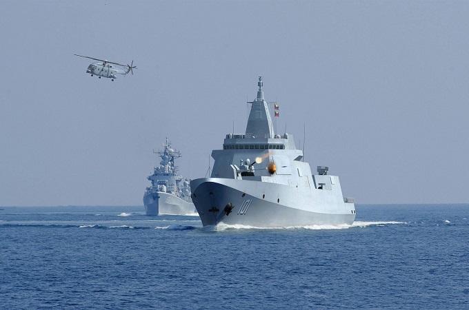 關(guān)于說(shuō)055型驅(qū)逐艦落后的深度解析，深度解析，關(guān)于055型驅(qū)逐艦是否落后的探討