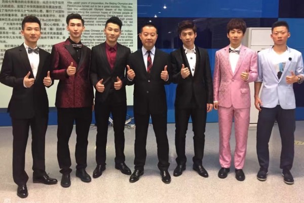 劉伯溫期期精一肖930，揭秘預測背后的神秘故事與傳奇人物，劉伯溫揭秘預測背后的神秘故事與傳奇人物，期期精一肖傳奇揭秘 930預測傳奇人物劉伯溫的一生